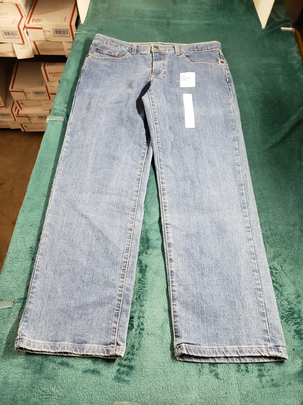 Sonoma Jeans Size 14 Women Blue Pants Stretch Denim Mid Rise Straight NWT